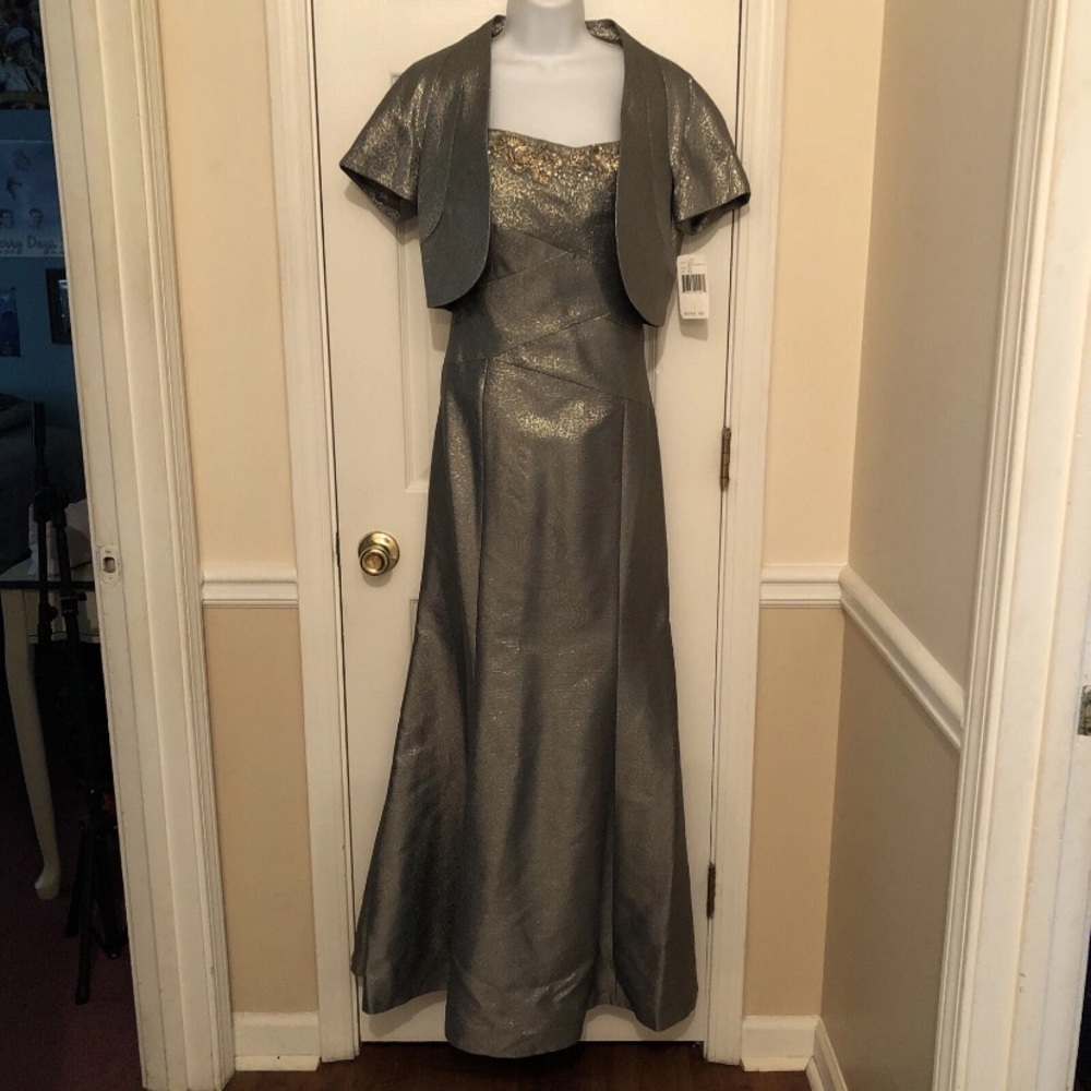 Kay Unger sage Gown with Bolero NWT